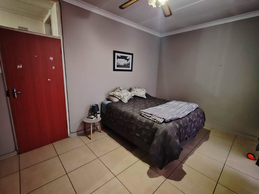 2 Bedroom Property for Sale in Potchefstroom North West